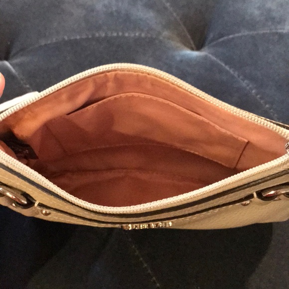 Gray/taupe coach mini bag 7.5L 5.5H - Picture 3 of 5